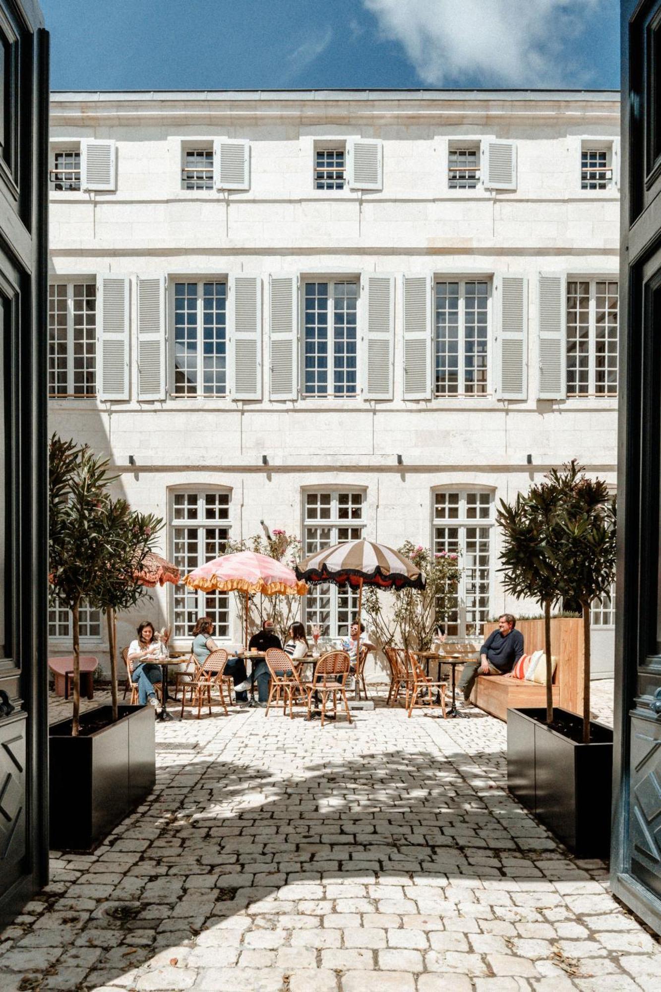 Central Hostel La Rochelle Centre エクステリア 写真
