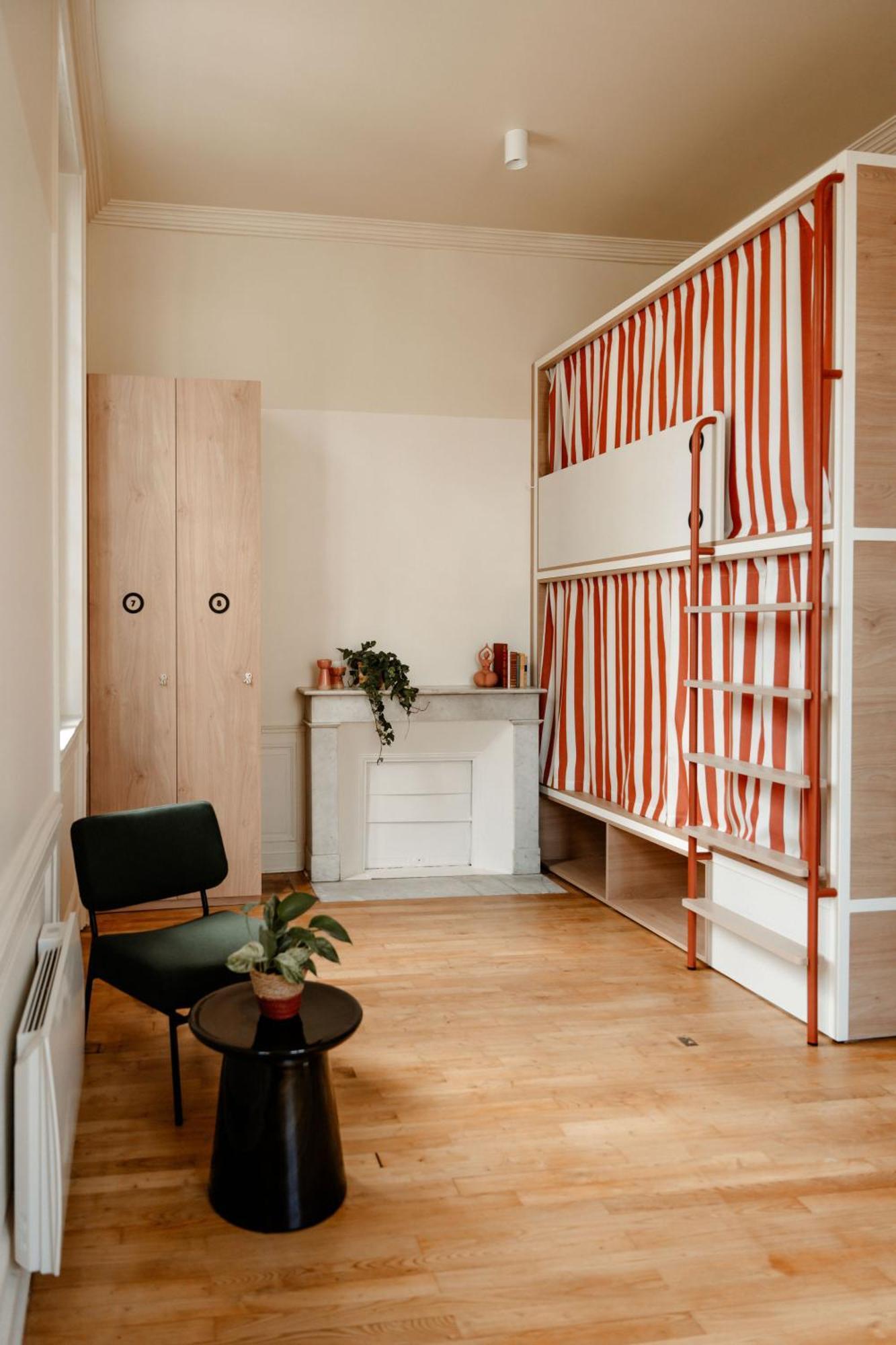 Central Hostel La Rochelle Centre エクステリア 写真