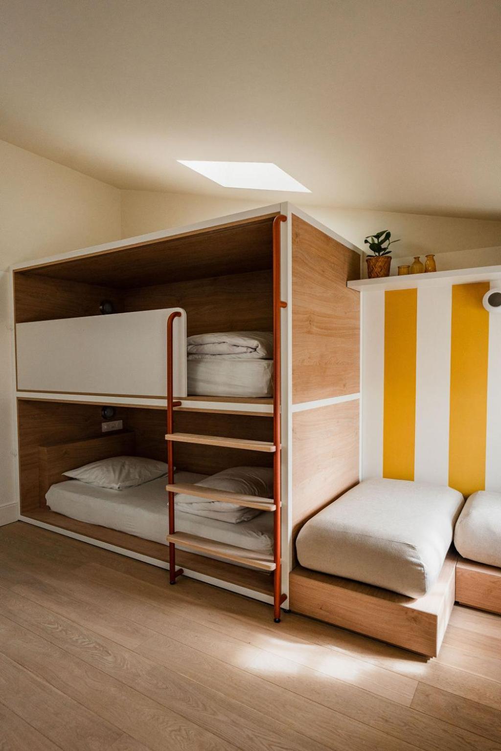 Central Hostel La Rochelle Centre エクステリア 写真